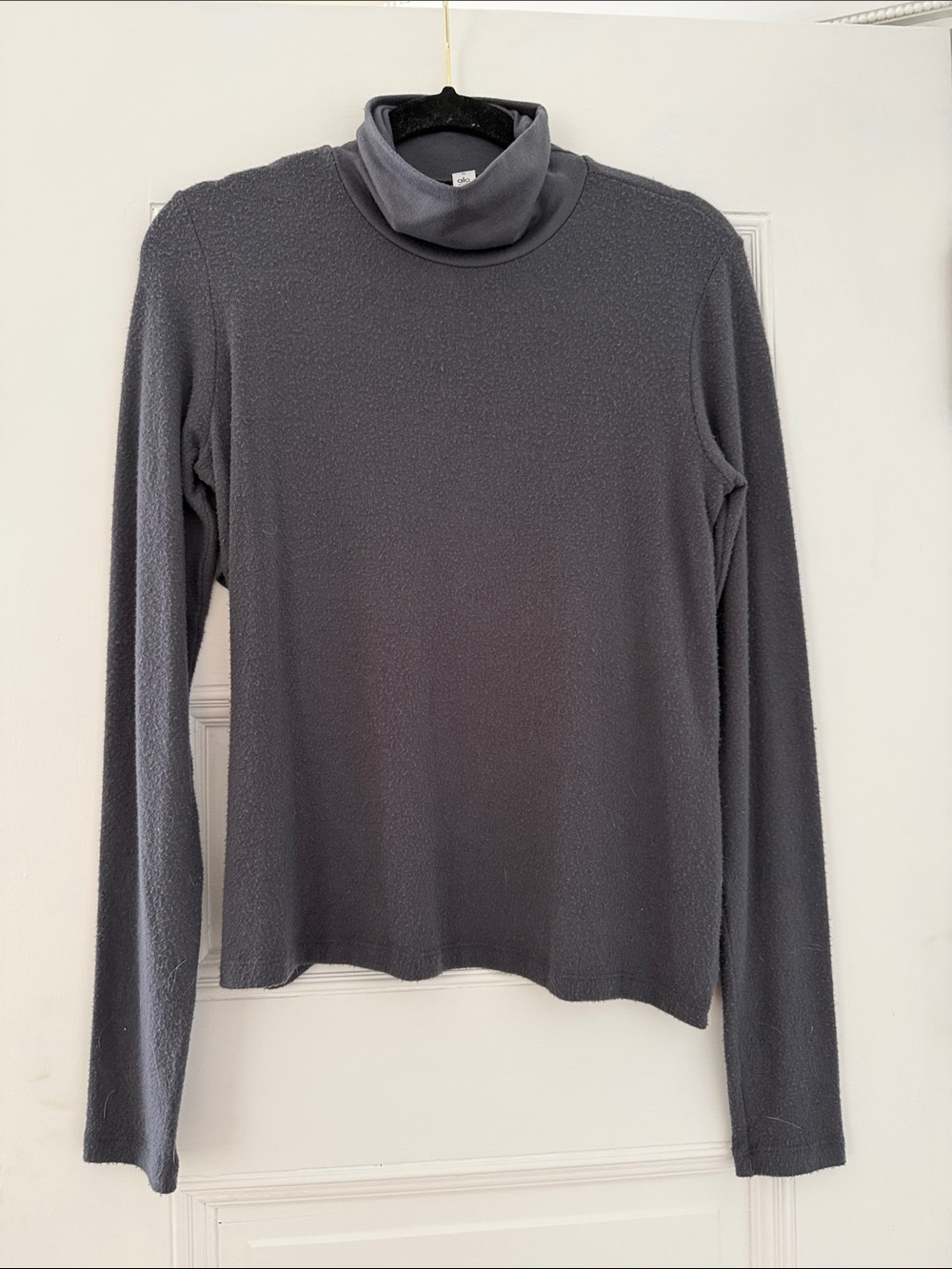 Alo mock neck shirt